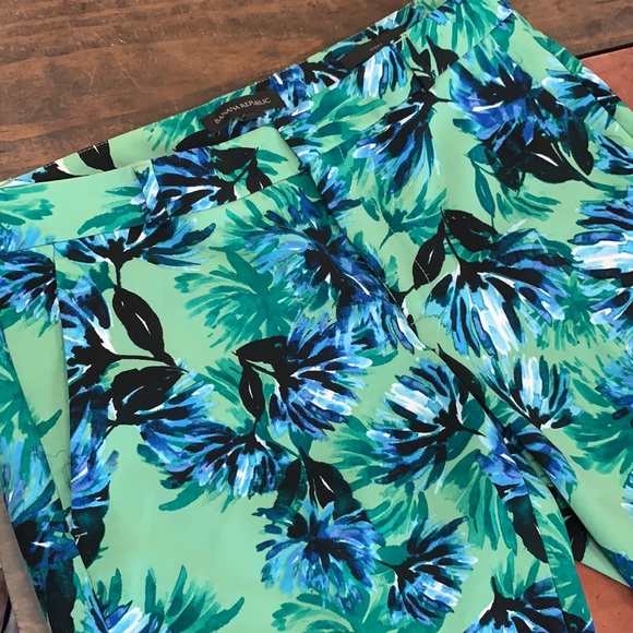 Banana Republic Green & Blue Pants 8 - Picture 4 of 13